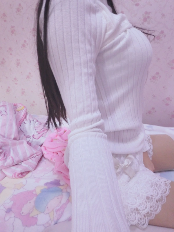 开胸毛衣 - 双马尾少女赛高酱